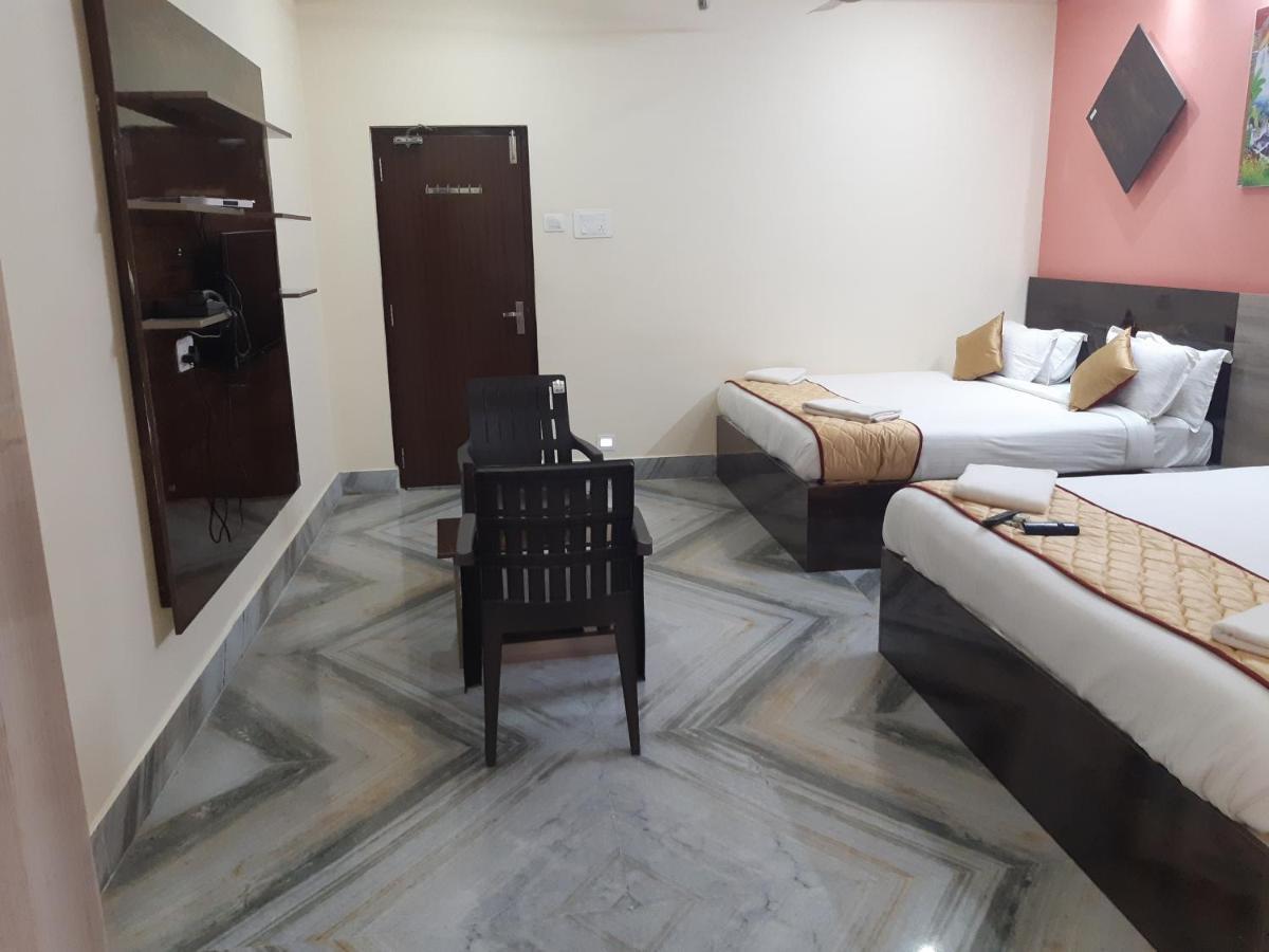 Devansh Bhanu Residency Dbr Srikalahasti Exterior photo