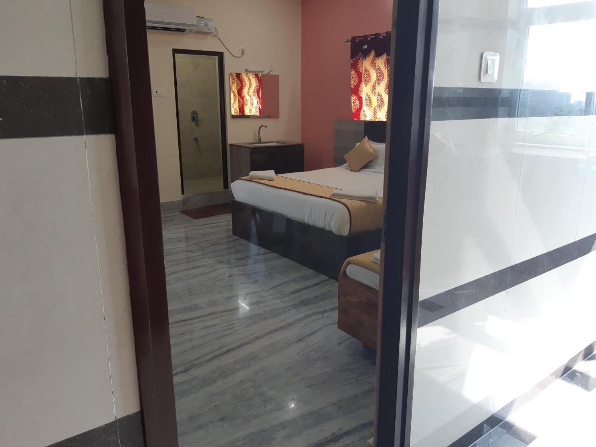 Devansh Bhanu Residency Dbr Srikalahasti Exterior photo