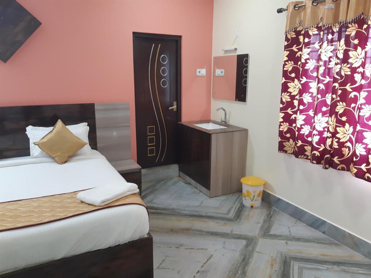 Devansh Bhanu Residency Dbr Srikalahasti Exterior photo
