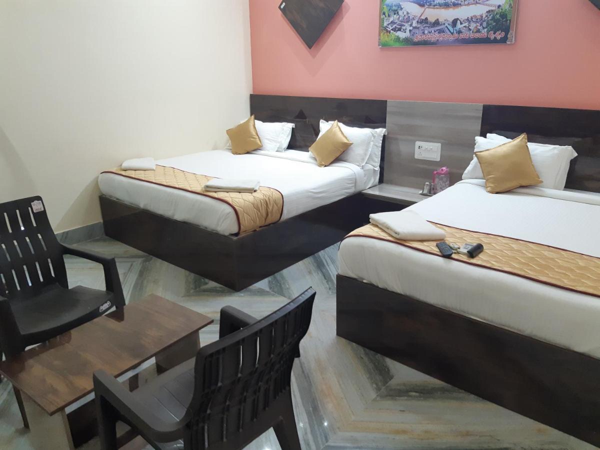 Devansh Bhanu Residency Dbr Srikalahasti Exterior photo